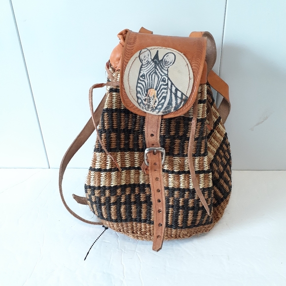 Backpack Purse Leather & Straw Made In Kenya Bohemian Y2K - Picture 1 of 10